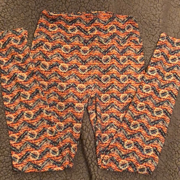 🌻LuLaRoe Leggings 🌻 - Picture 1 of 3